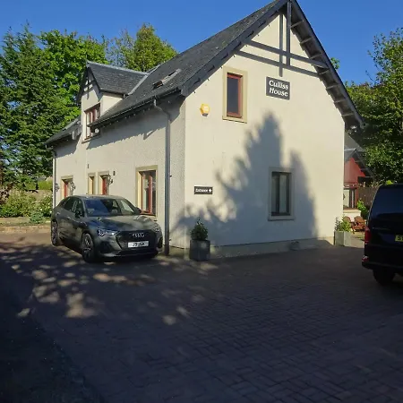 Culliss House B&B-2
